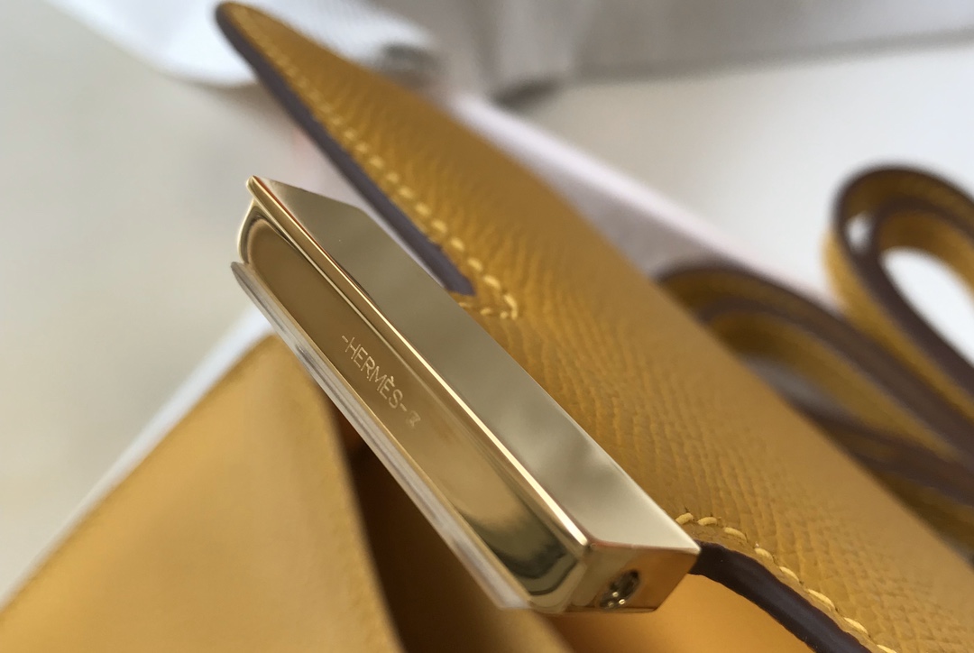 Replica Hermes Constance Bag Epsom Amber Lipstick Wiht Gold 19cm and 23cm