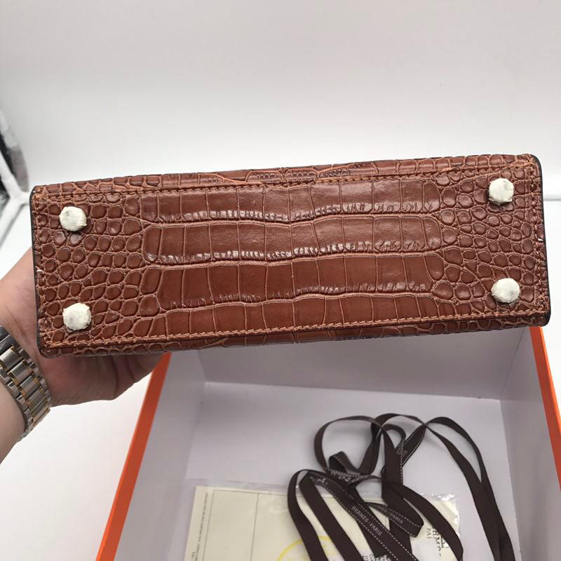 Hermes 22cm Kelly Bag Crocodile Stripe Handbag Coffee With Silver